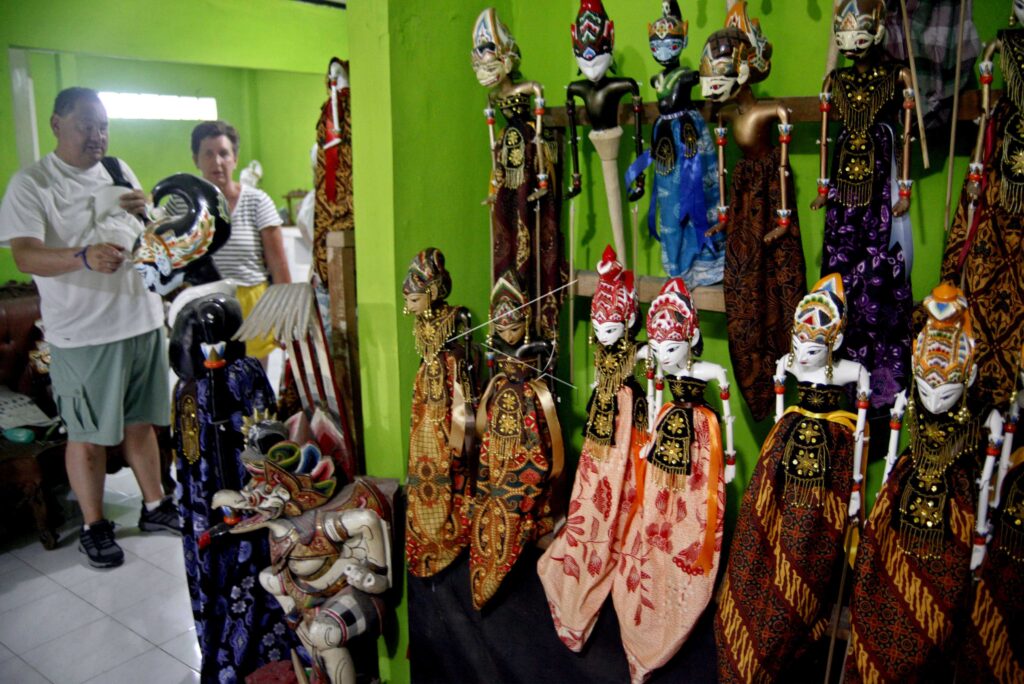 WAYANG GOLEK PRODUCTION