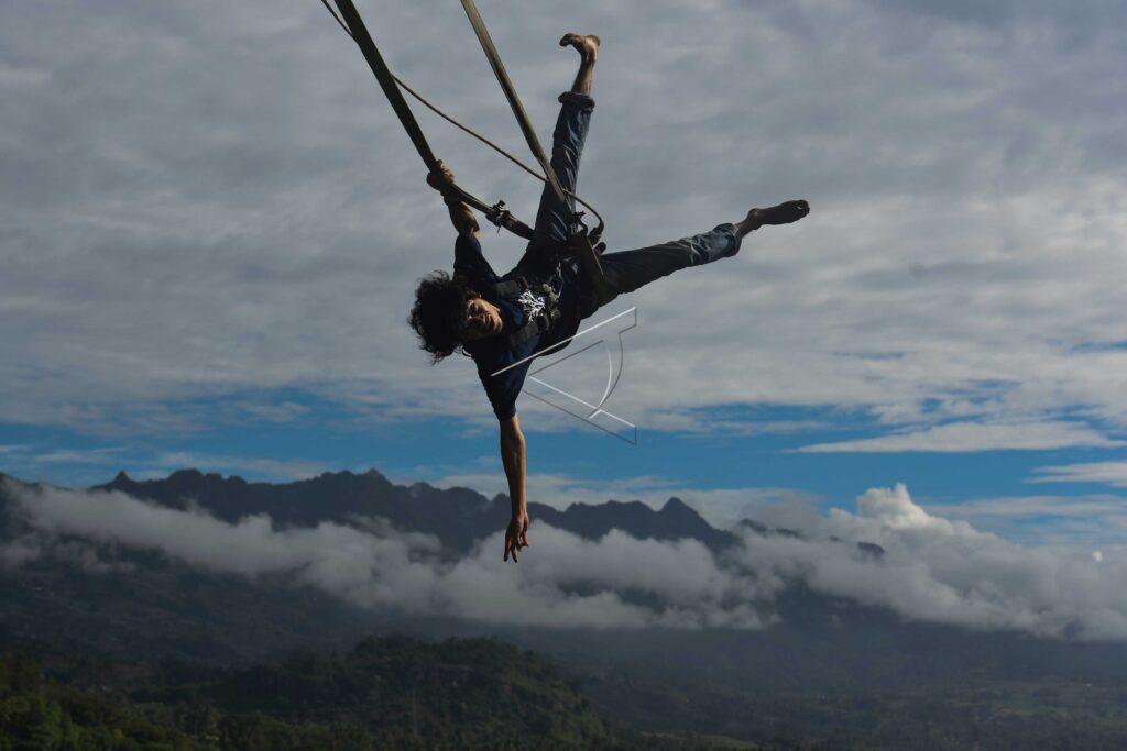 SWING RIDES AT CEKONG HILLTOP