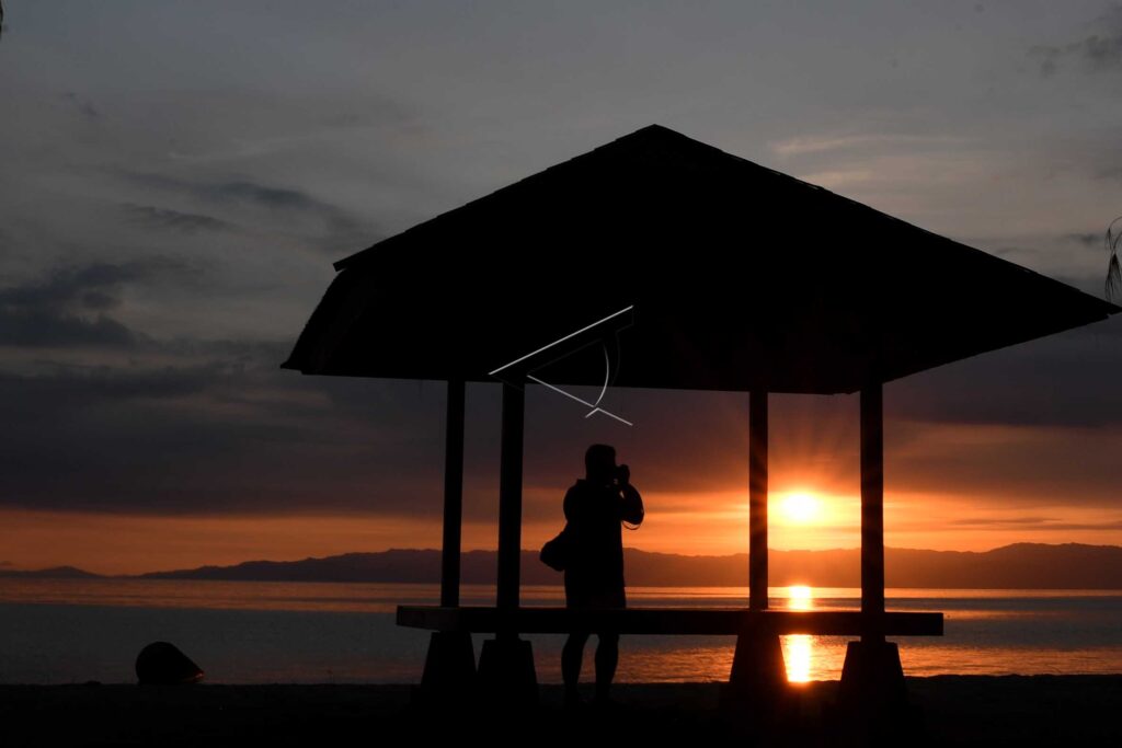 SUNSETS AT DALOHA ISLAND