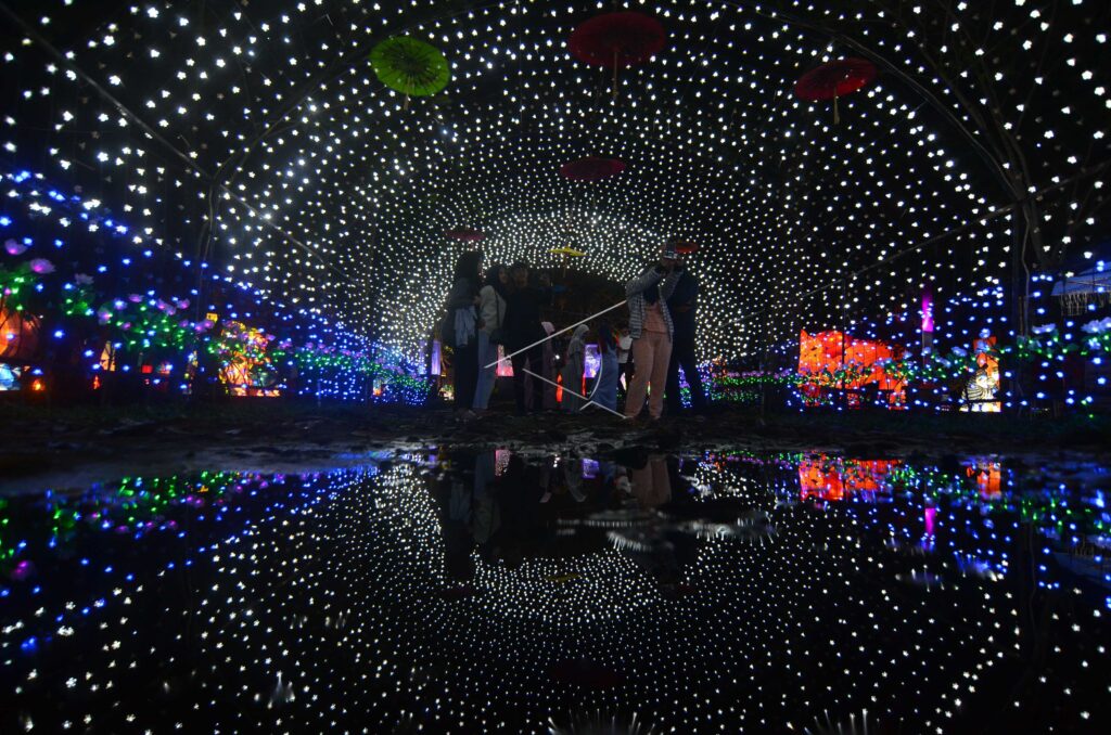 PESONA LANTERN PARK