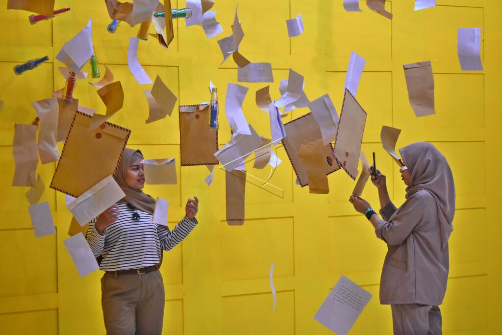 USS ARCADE PHOTO SPOTS