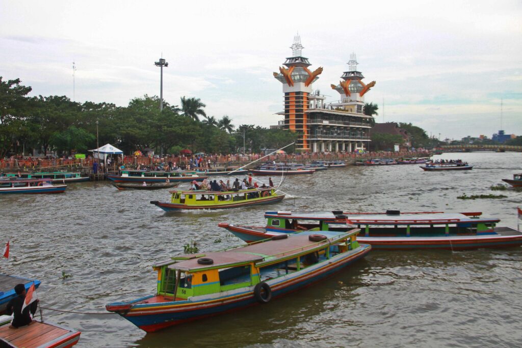 MARTAPURA RIVER TOUR