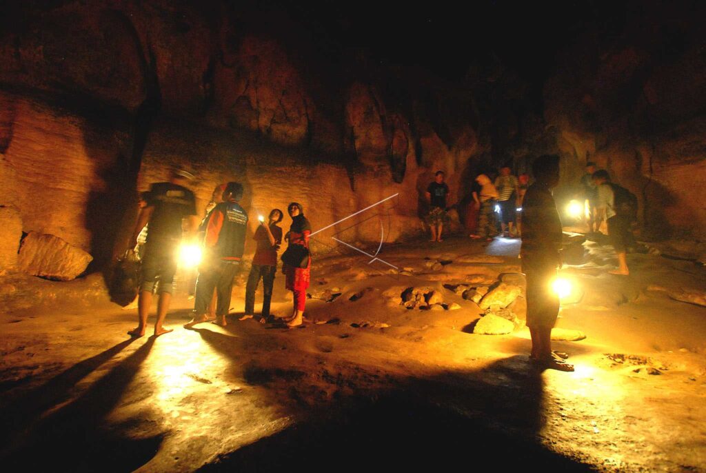 PILGRIMAGE AT SAFARWADI CAVE