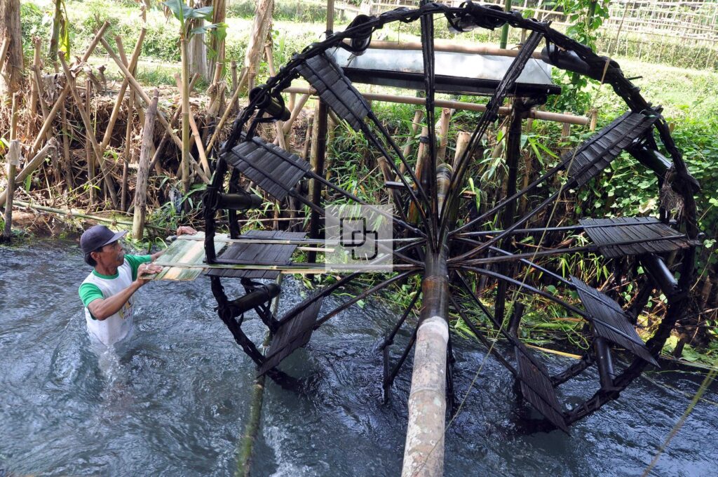 KINCIR AIR TRADISONAL