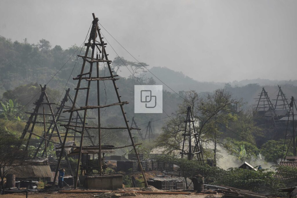 PENAMBANGAN MINYAK RAKYAT WONOCOLO